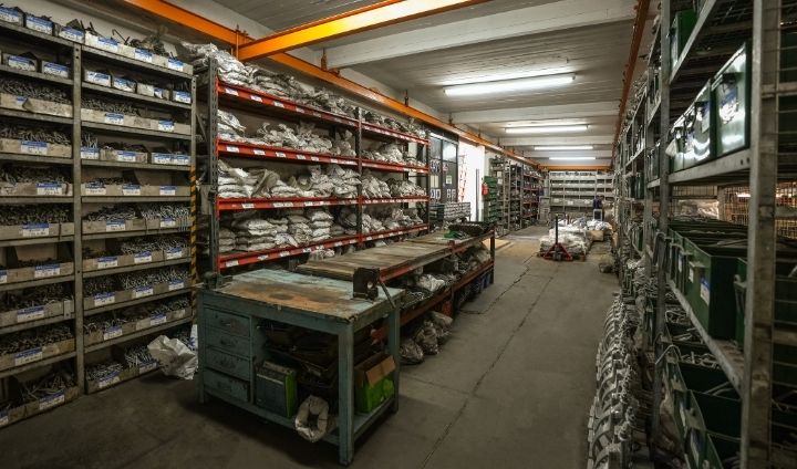 Fábrica y depósito 2